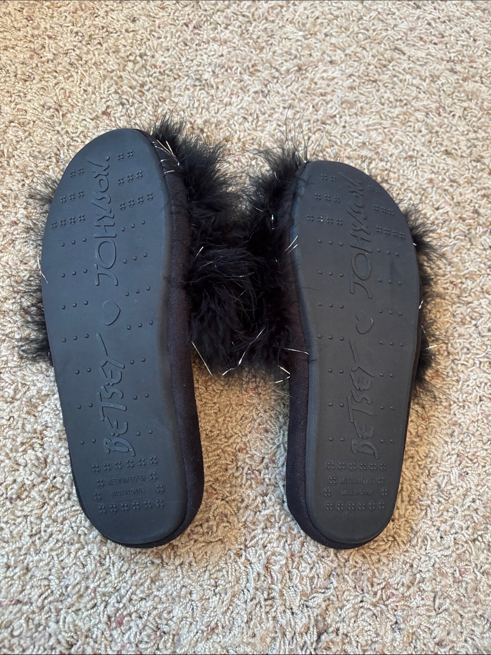 Worn Once Betsey Johnson Black Marabou Slide Slippers with Silver Tinsel - Picture 3 of 6